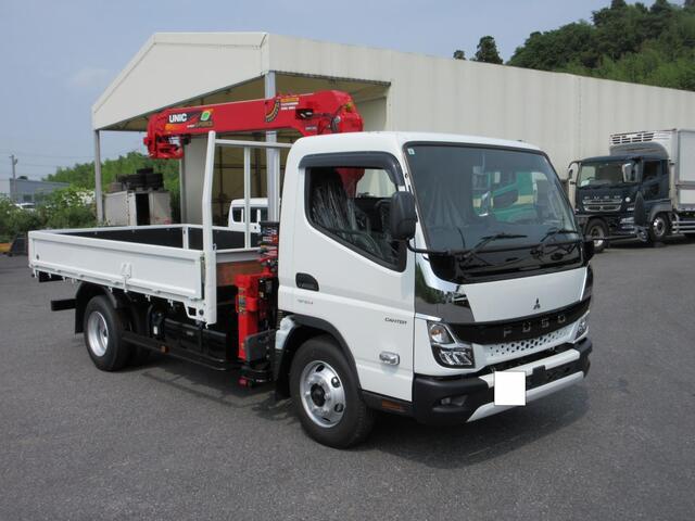 Mitsubishi CANTER 2024