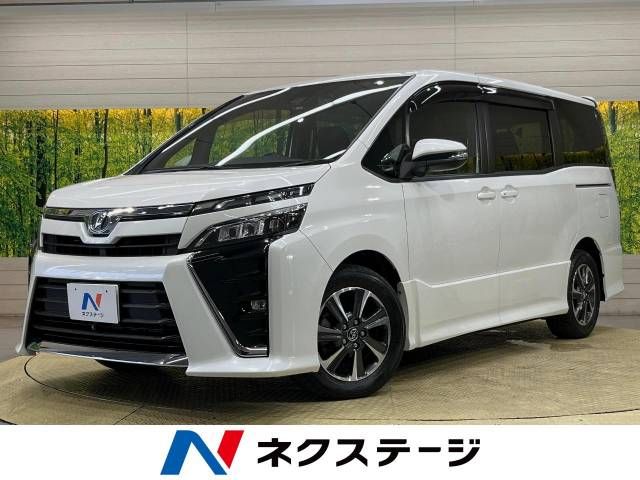 TOYOTA VOXY 2018