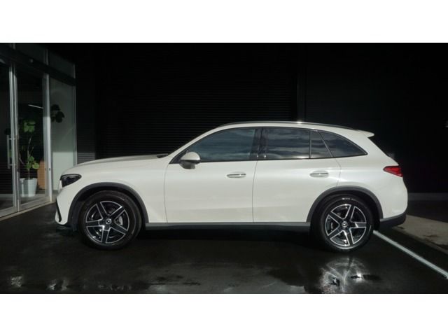 MERCEDES-BENZ GLC class 2023