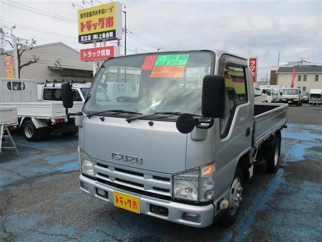 ISUZU エルフ 2012