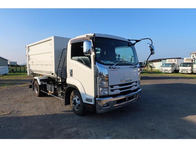 Isuzu FORWARD 2018