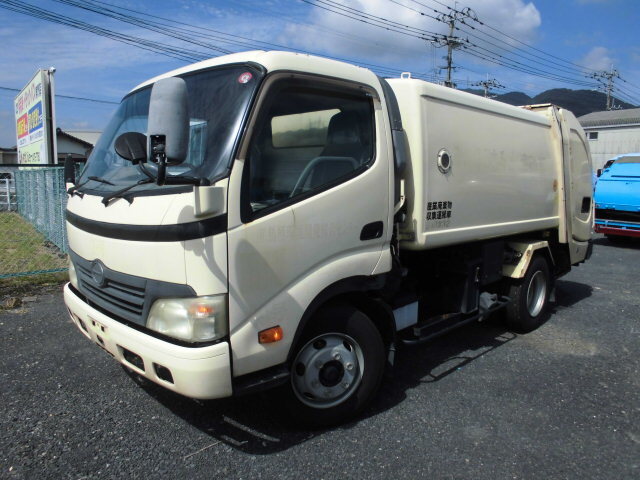 Hino DUTRO 2010