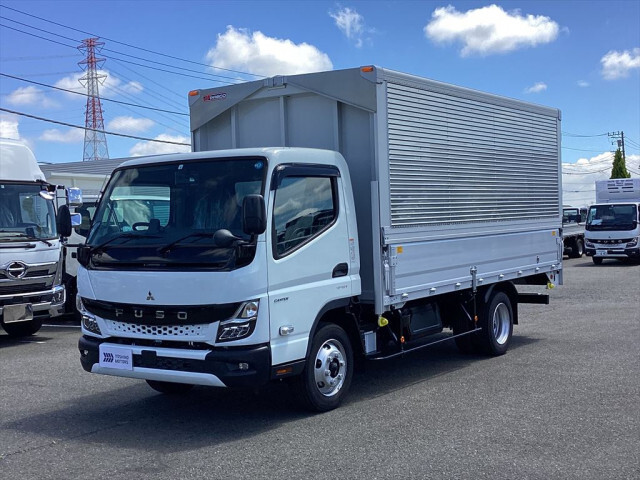 Mitsubishi CANTER 2024