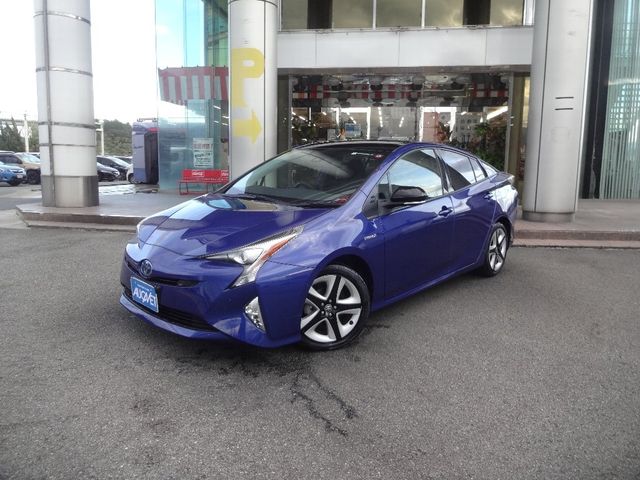 TOYOTA PRIUS 2018