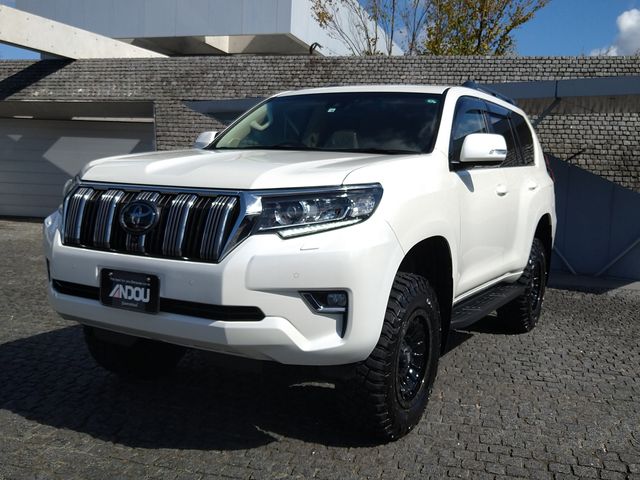 TOYOTA LANDCRUISER PRADO 2022