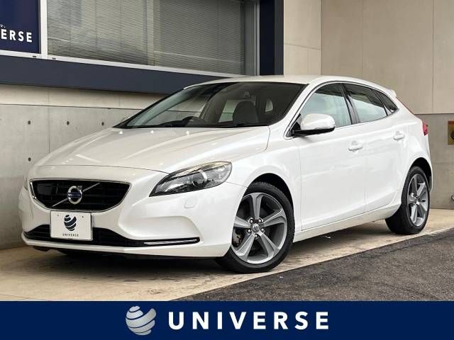 VOLVO V40 2014