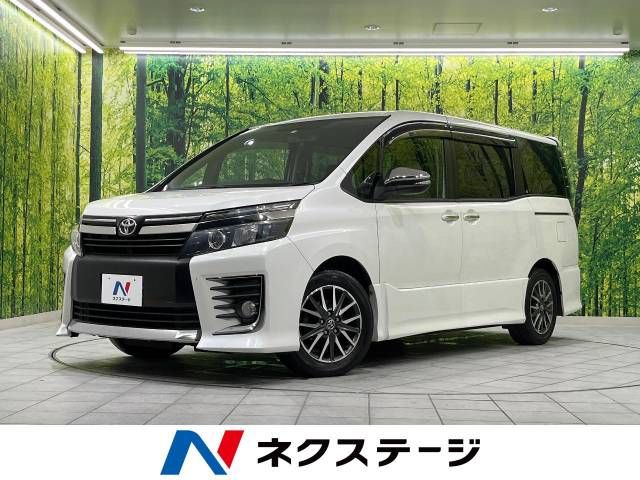 TOYOTA VOXY 2014