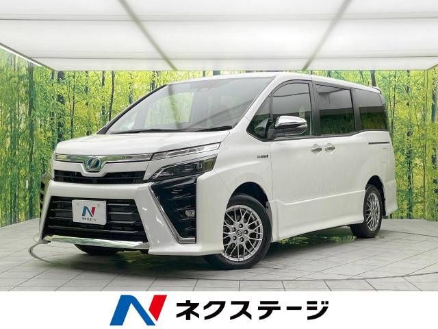 TOYOTA VOXY HYBRID 2020