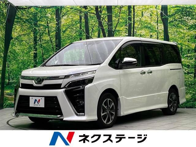 TOYOTA VOXY 2019