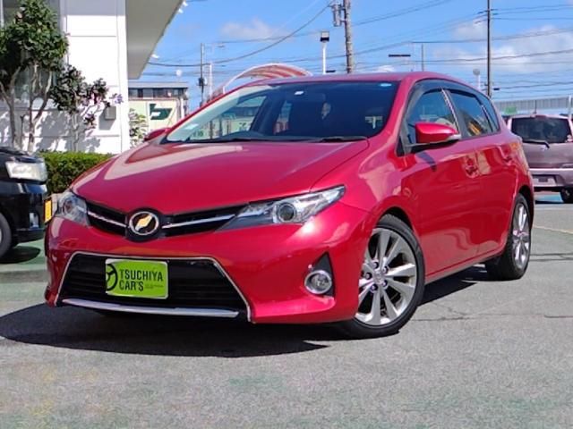 TOYOTA AURIS 2015