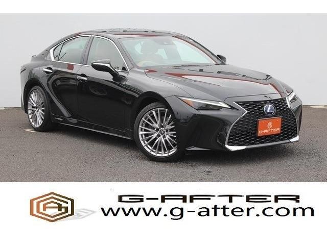 TOYOTA LEXUS IS300h 2021