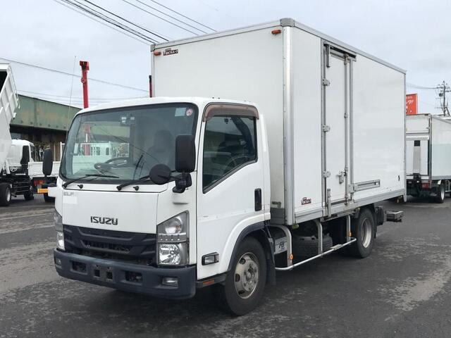 Isuzu ELF 2017