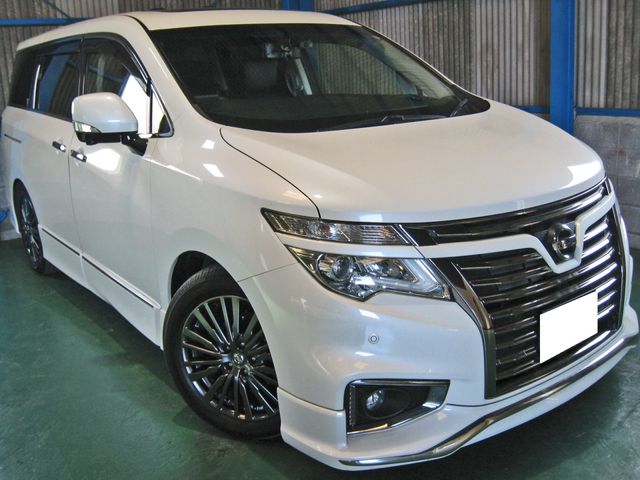 NISSAN ELGRAND  4WD 2016