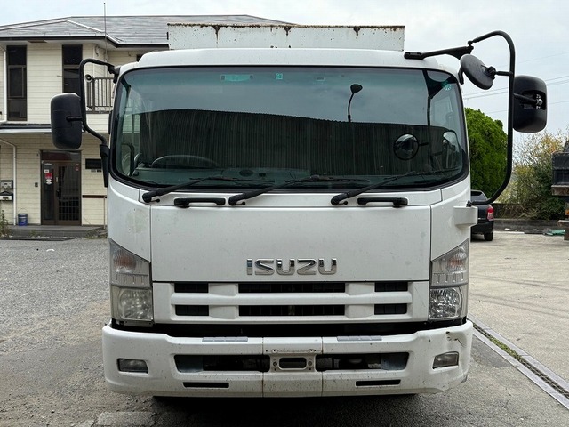 Isuzu FORWARD 2012