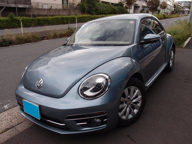 VOLKSWAGEN The BEETLE 2016