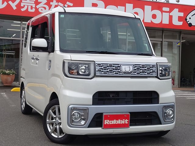 DAIHATSU WAKE 2015