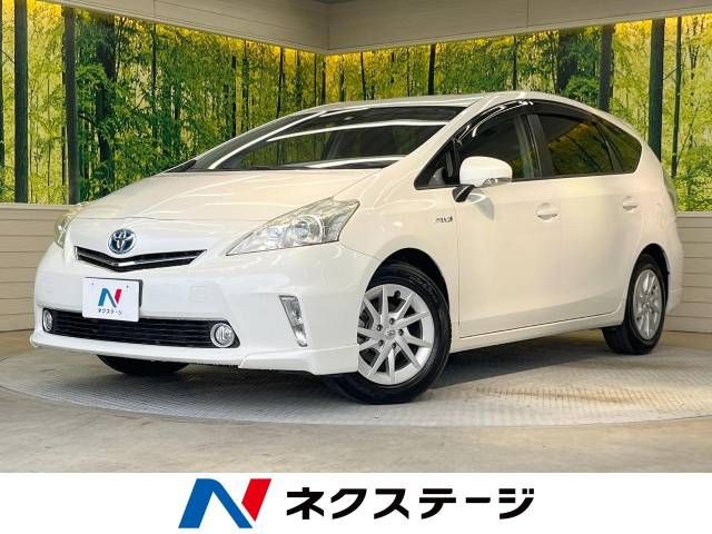 TOYOTA PRIUS ALPHA 2012