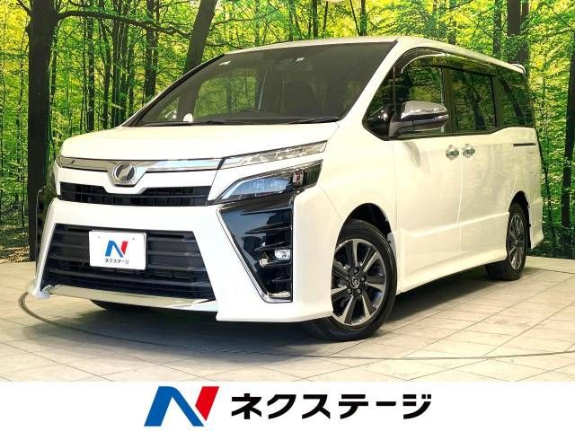 TOYOTA VOXY 2018