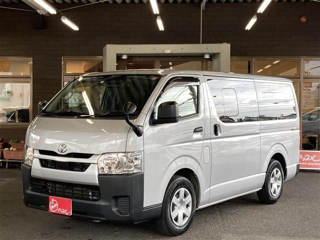 TOYOTA HIACE van 2WD 2022