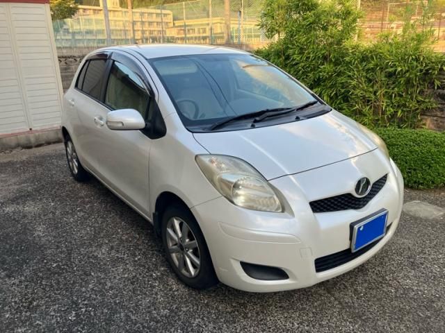 TOYOTA VITZ 2009