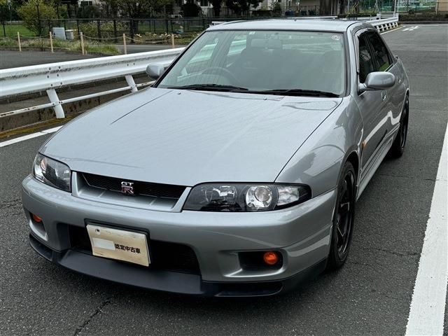 NISSAN SKYLINE GT-R sedan 1998