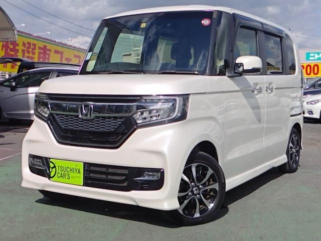 HONDA N BOX CUSTOM 2017