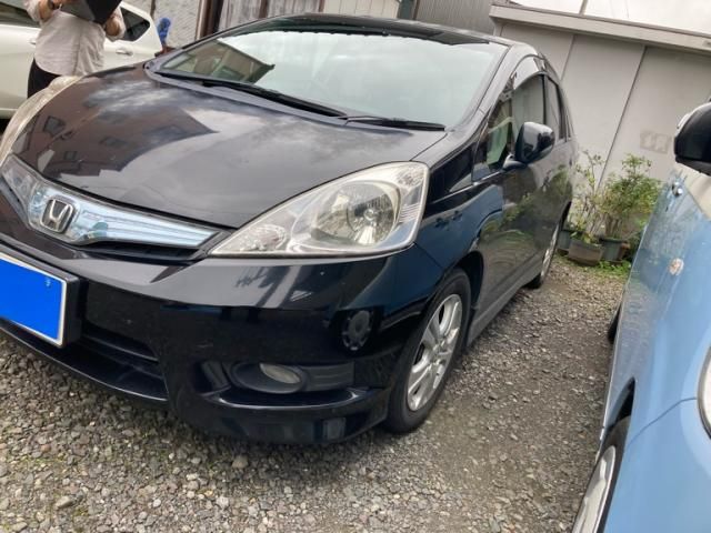 HONDA FIT SHUTTLE HYBRID 2011