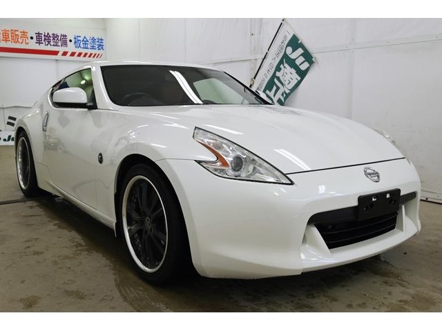 NISSAN FAIRLADY Z 2011