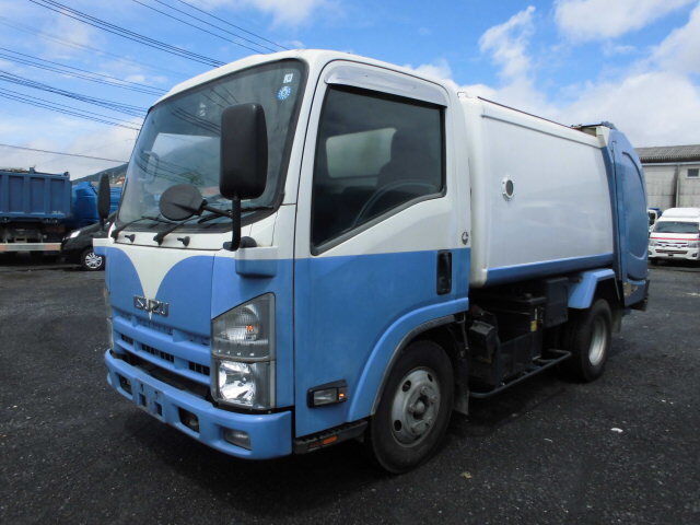 Isuzu ELF 2014