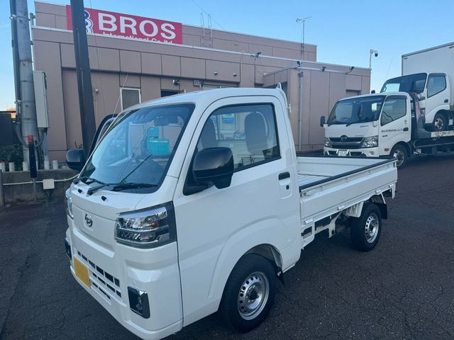 DAIHATSU HIJET truck 4WD 2022