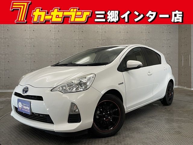 TOYOTA AQUA 2012