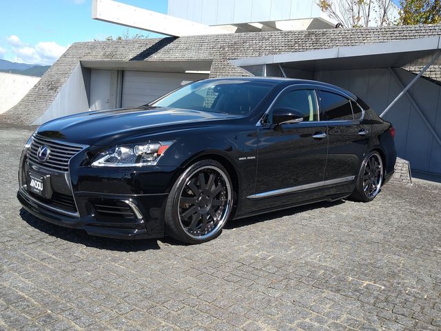 TOYOTA LEXUS LS600h 2015