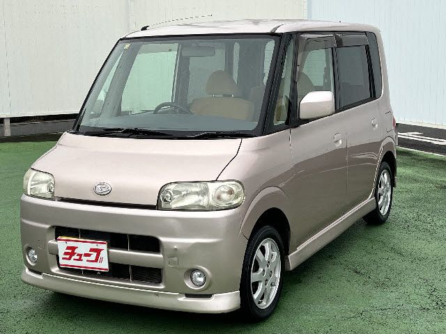 DAIHATSU TANTO 2004