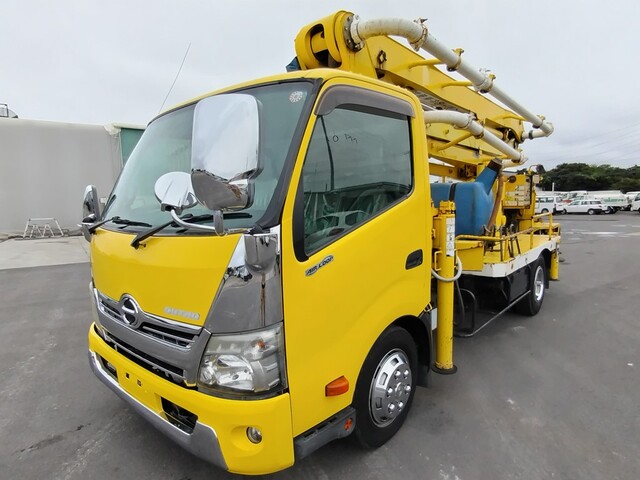 Hino DUTRO 2012