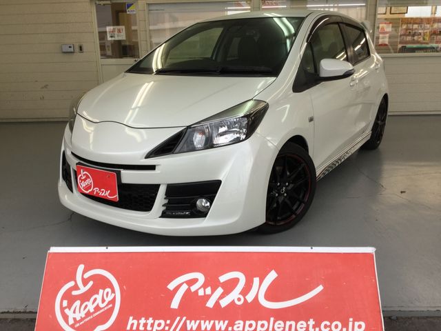 TOYOTA VITZ 2016