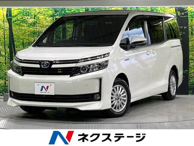 TOYOTA VOXY HYBRID 2015