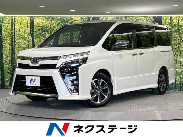 TOYOTA VOXY 2019