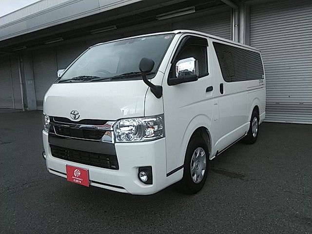 TOYOTA HIACE van 2WD 2022