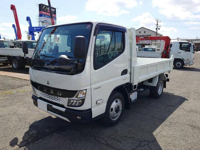 Mitsubishi CANTER 2024