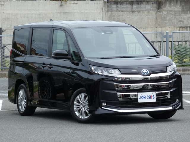 TOYOTA NOAH HYBRID 2022