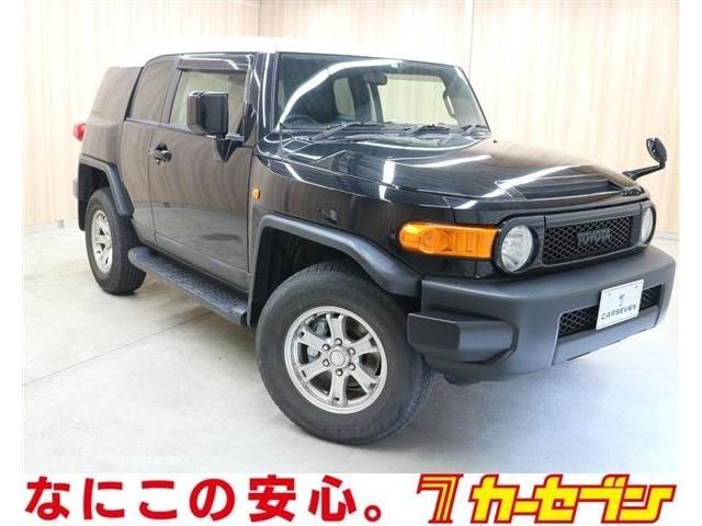 TOYOTA FJ CRUISER 4WD 2012