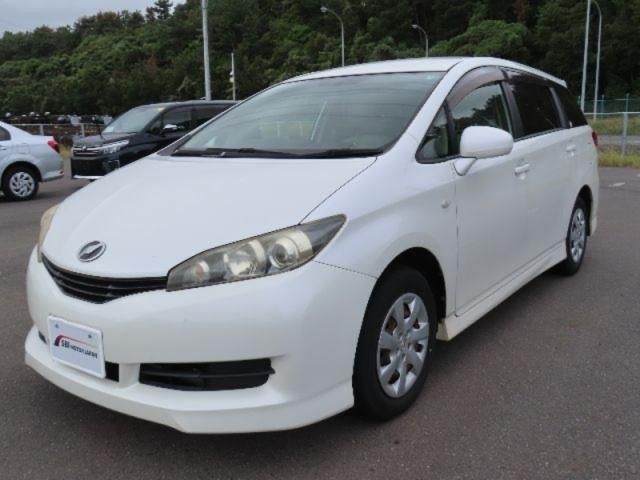 TOYOTA WISH 2010