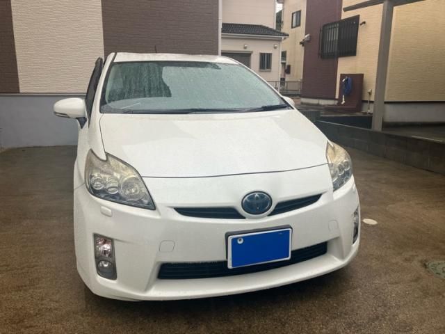 TOYOTA PRIUS 2010