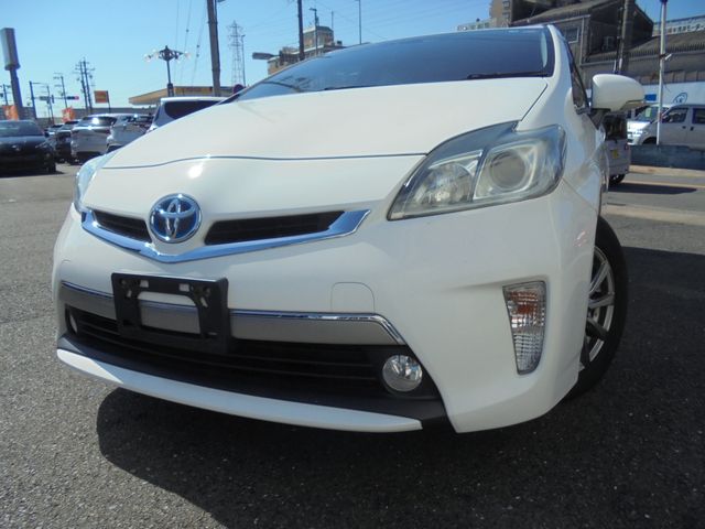 TOYOTA PRIUS PHV 2013