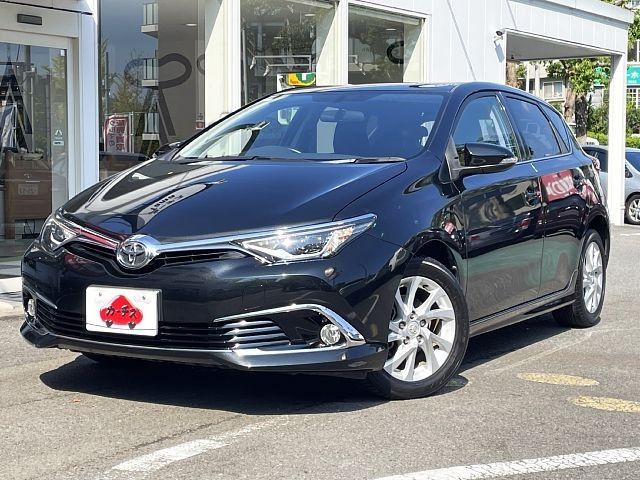 TOYOTA AURIS 2016