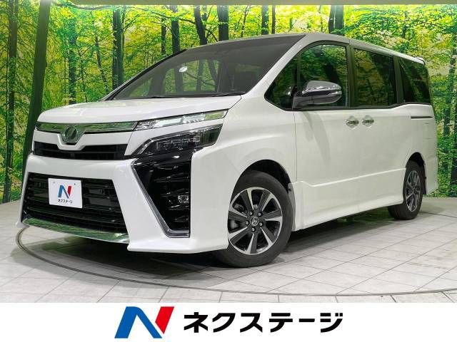 TOYOTA VOXY 2021