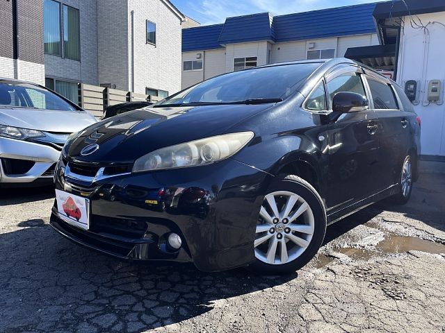 TOYOTA WISH 2010