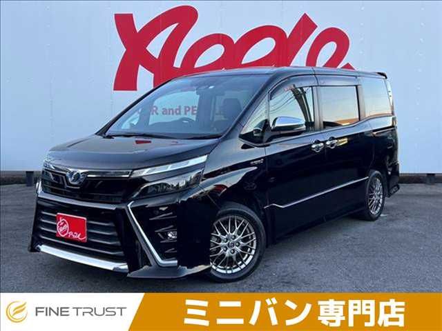 TOYOTA VOXY HYBRID 2018