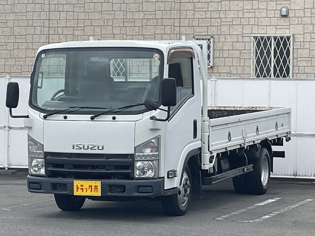 Isuzu ELF 2012