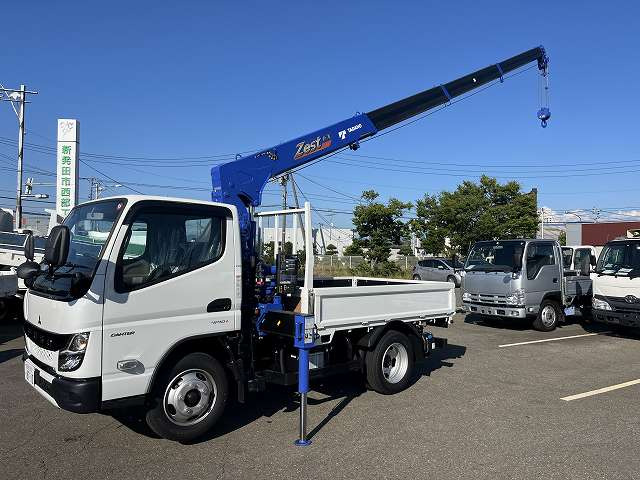 Mitsubishi CANTER 2024